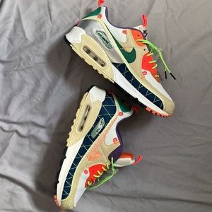 Two pairs of size 8 practically new air max.